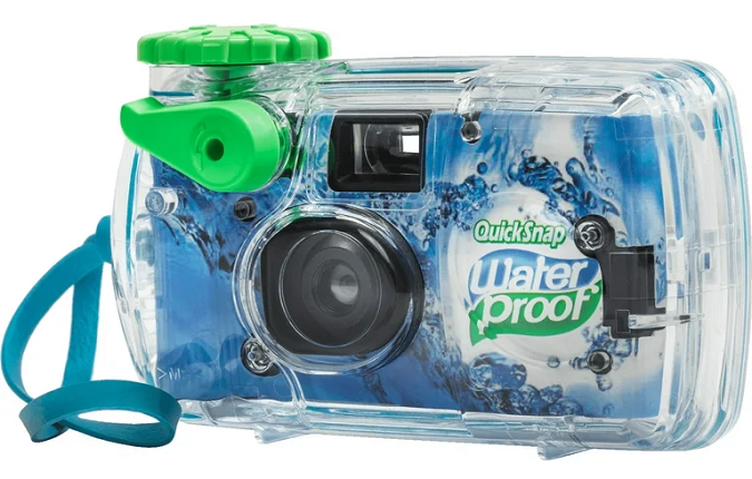 QuickSnap Disposable Waterproof Camera with Superia ISO 800 27-Exposures *FREE SHIPPING*
