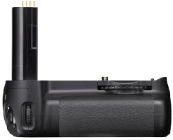 MB-D80 Multi Power Battery Pack/Grip For  D-80 And D-90 Digital SLR Cameras